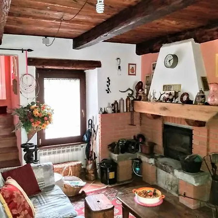 Ferienhaus In - Piemont 52109 *